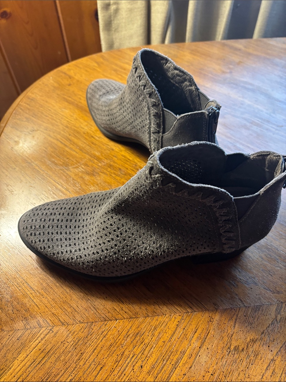 Earth Women's Gray Perforated Ankle Booties - Picture 3 of 9